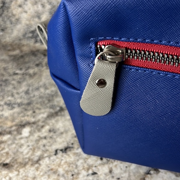 Rae Dunn Dizmos. travel / toiletry bag for men. New without tags - Picture 7 of 8